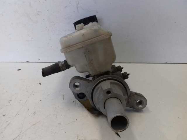 0204051558 RENAULT Cilindro maestro de frenos  en stock Huelva