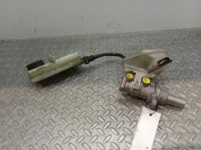 PEUGEOT 0204254242 Cilindro principal de freno  disponible Valladolid