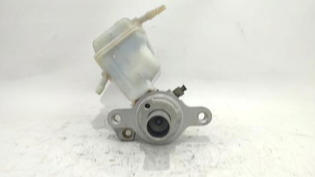 RENAULT 0204Y21951 Cilindro maestro de frenos comprar Tarragona
