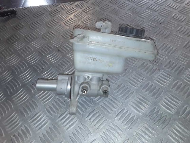 RENAULT 0204Y21951 Cilindro maestro de frenos comprar Tarragona