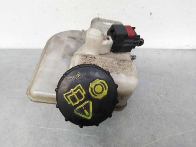 0204Y24132 Cilindro principal de freno  disponible Málaga