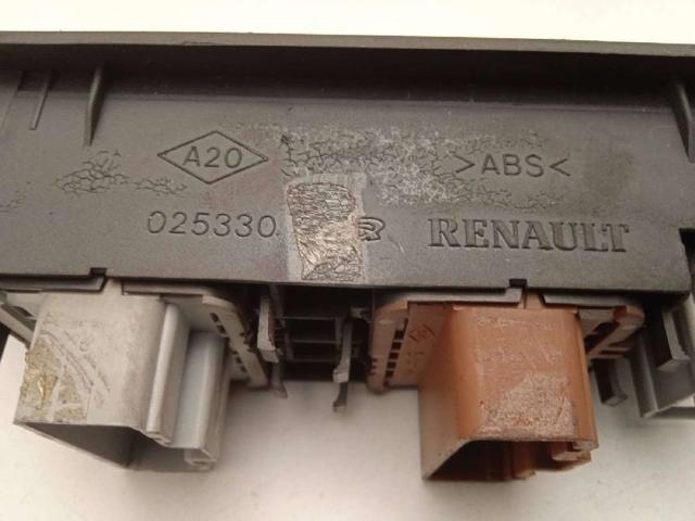 025330 RENAULT  en stock Huelva