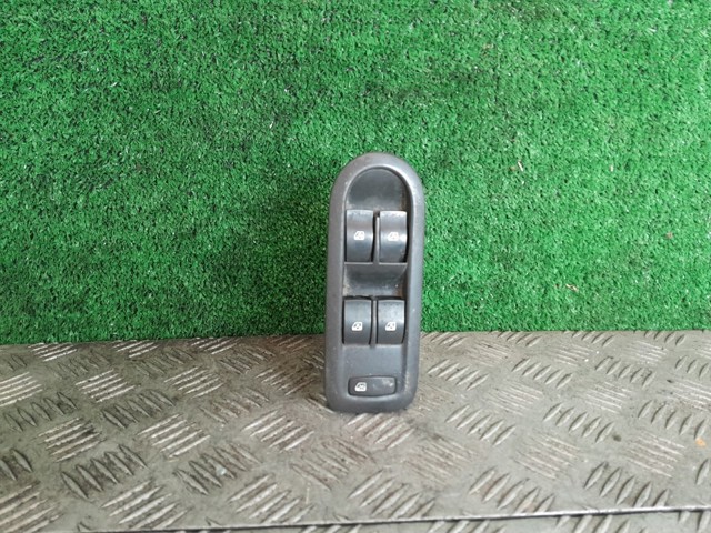 025330 RENAULT  comprar en Jaén