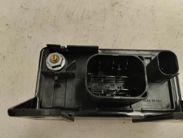 0255452832 MERCEDES Relé de los calentadores  en stock Córdoba