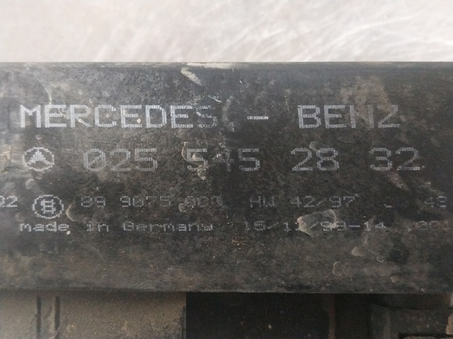 MERCEDES 0255452832 Relé de los calentadores comprar Tarragona
