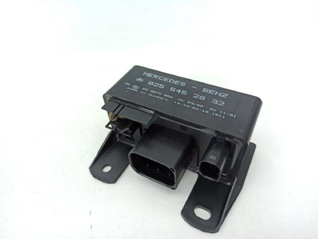 Relé de precalentamiento 0255452832 MERCEDES