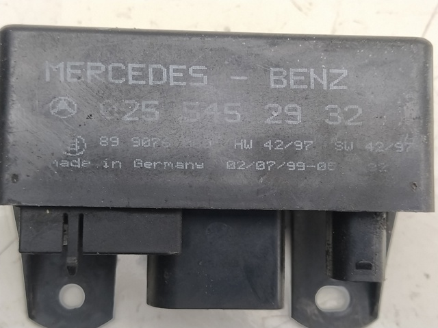 MERCEDES 0255452932 Relé de bujía de precalentamiento  comprar en Albacete