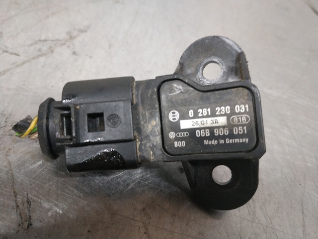 Sensor, presión colector de admisión  0261230031 VAG