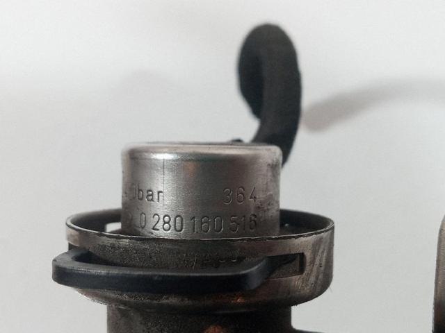 Regulador de presión de combustible, rampa de inyectores Audi A4 8EC