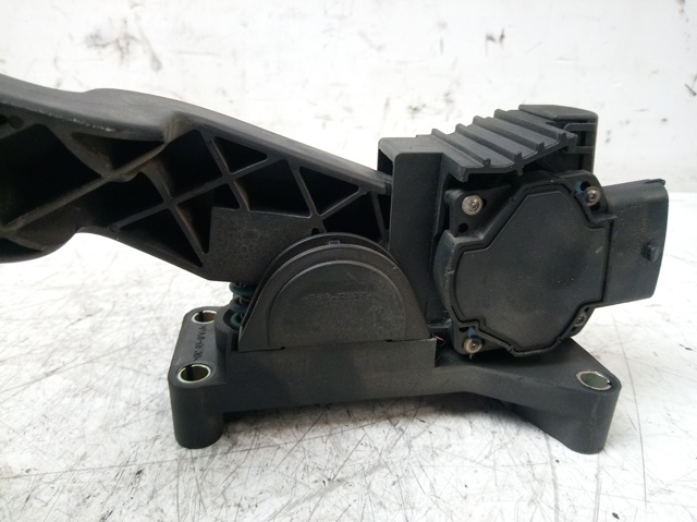 0280752227 Pedal del acelerador  disponible Málaga