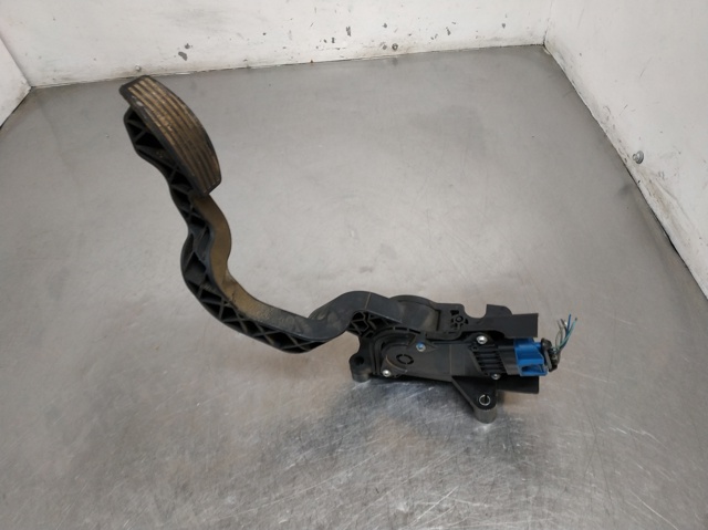 Comprar Pedal del acelerador Fiat Bravo II 198 a bajo precio