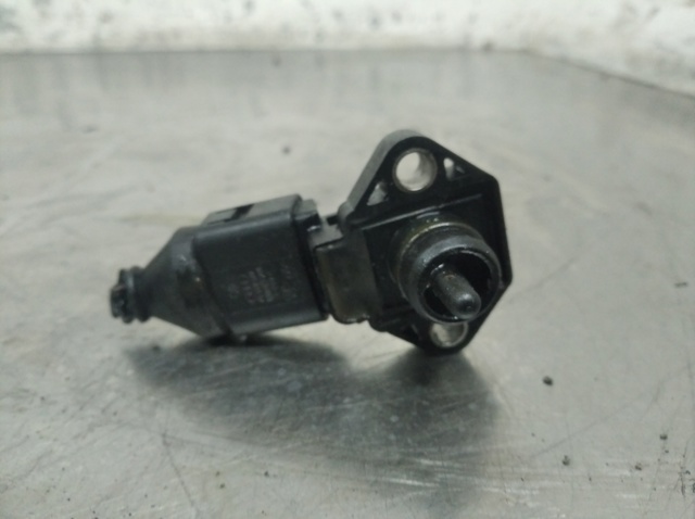 Sensor de presión de sobrealimentación 0281002177 VAG