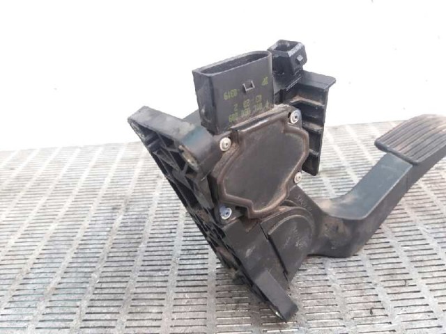 0281002335 Pedal del acelerador  en stock Sabadell