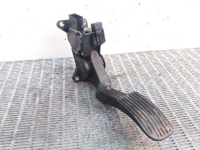 0281002335 MERCEDES Pedal del acelerador comprar Alcalá
