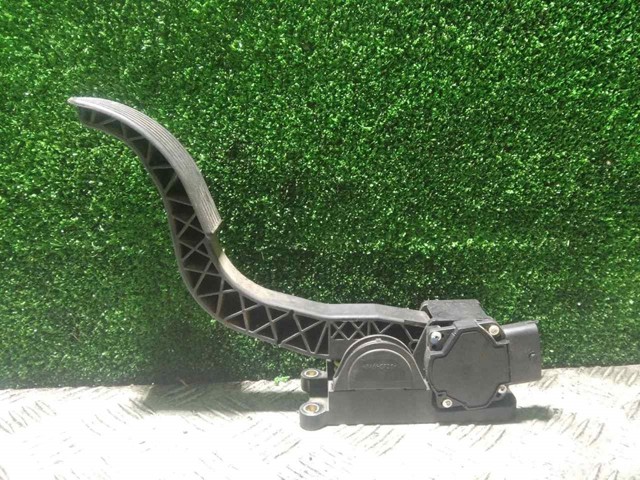 0281002541 HYUNDAI Pedal del acelerador  en stock Gandía