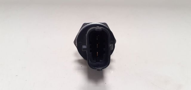 0281002706 Sensor de presión de combustible  en stock Granada