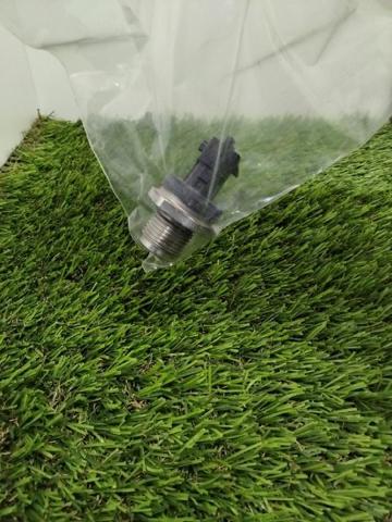 Sensor de la presión del combustible 0281002863 HYUNDAI