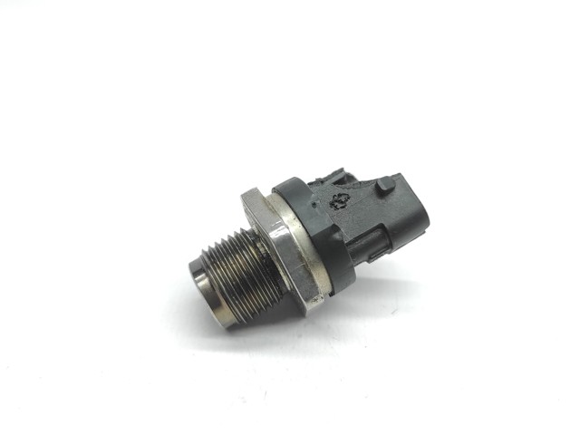 Sensor de presión de combustible Opel Insignia G09