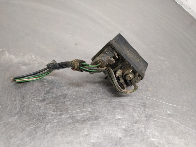 Relé de bujía de precalentamiento Citroen Saxo S0, S1