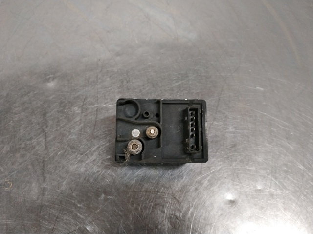 Relé de bujía de precalentamiento Citroen Saxo S0, S1