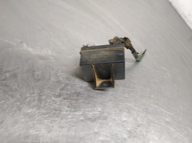 Relé de bujía de precalentamiento Citroen Saxo S0, S1