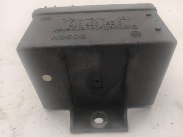 FIAT 0281003018 Relé de los calentadores  en stock Salamanca
