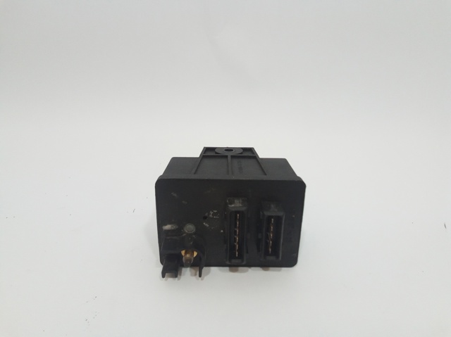 Relé de precalentamiento 0281003018 FIAT