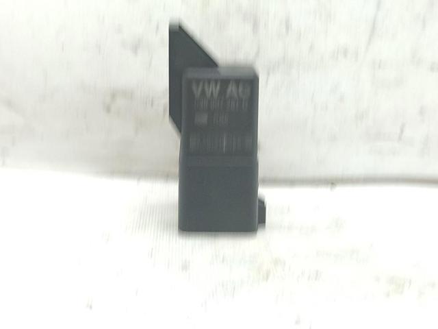 0281003038 VAG Relé de bujía de precalentamiento  comprar en Oviedo