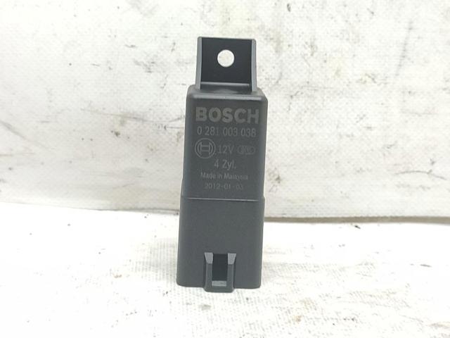 0281003038 VAG Relé de bujía de precalentamiento  disponible Ourense