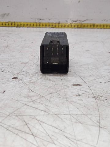 0281003038 Relé de bujía de precalentamiento  disponible Málaga