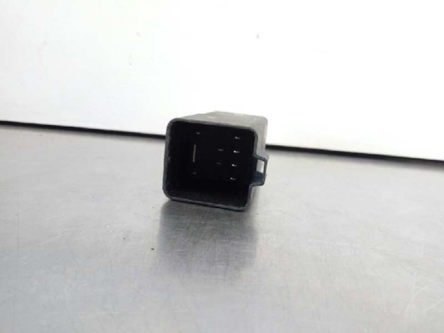Relé de bujía de precalentamiento Dodge Caliber PM