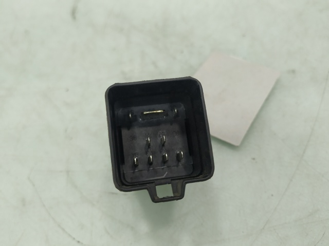 Relé de precalentamiento L 200  pick-up (2005-2015) original desde 50,82 €