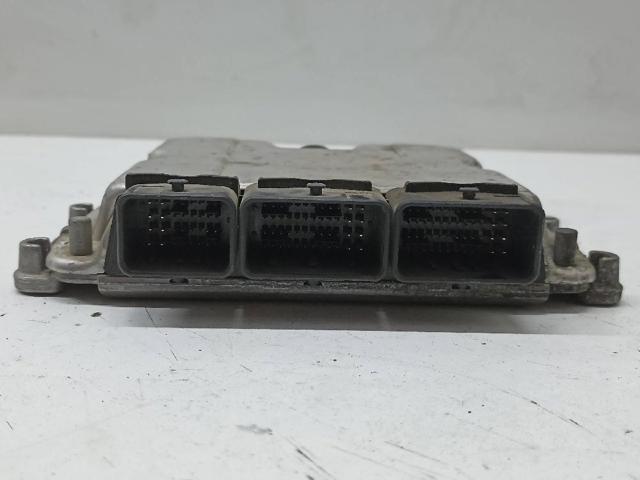 RENAULT 0281010297 Unidad de control del motor (ECU)  disponible Valladolid
