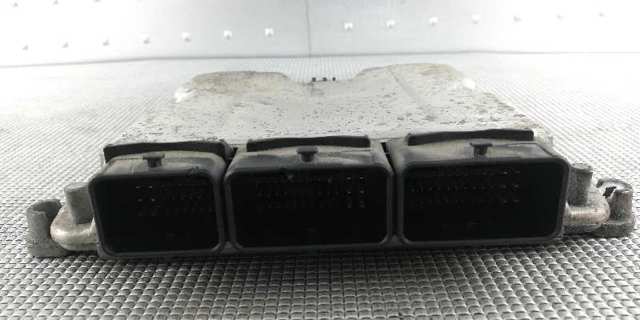 0281010556 RENAULT ECU  en stock Gandía