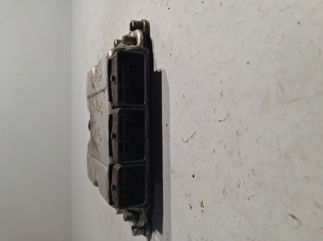 0281010637 Renault (RVI)