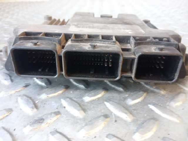 0281010769 RENAULT  disponible Vigo