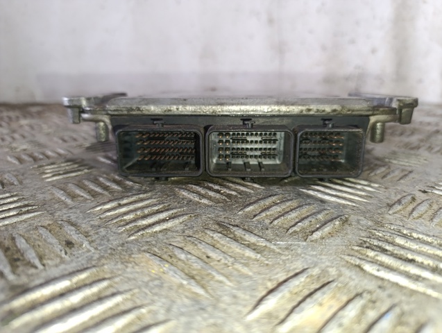 0281011103 Renault (RVI)