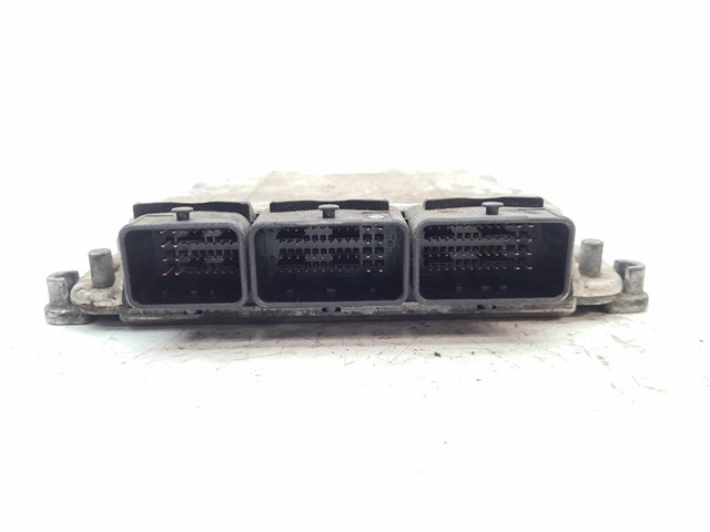 0281011325 Renault (RVI)