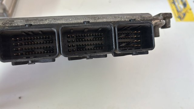 0281011325 Unidad de control del motor (ECU)  comprar en Pontevedra