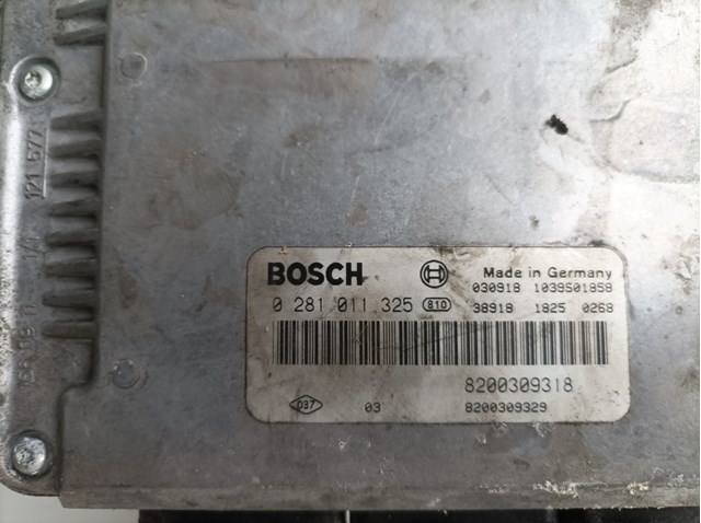 RENAULT 0281011325 Unidad de control del motor (ECU)  disponible Lugo