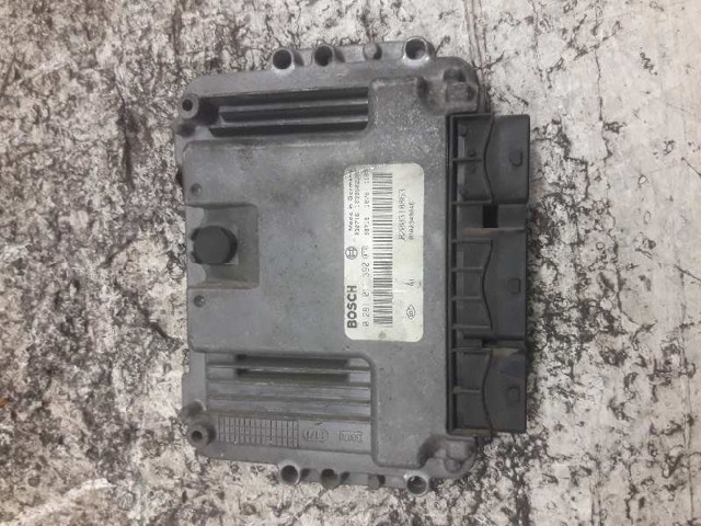 0281011390 ECU  en stock Sabadell