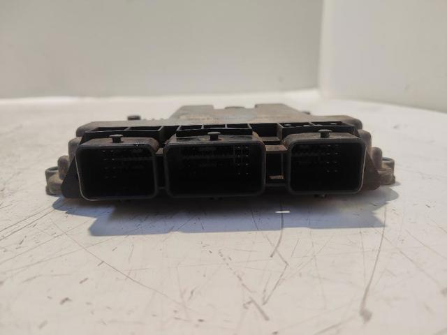 RENAULT 0281011390 Unidad de control del motor (ECU)  comprar en Ponferrada