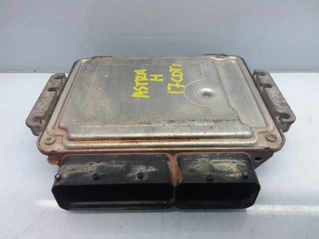 OPEL 0281011943 ECU  en stock Salamanca