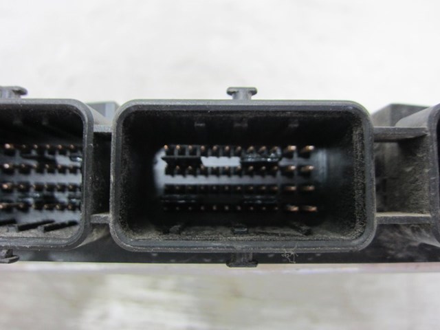 PEUGEOT 0281012620 ECU  en stock Valencia