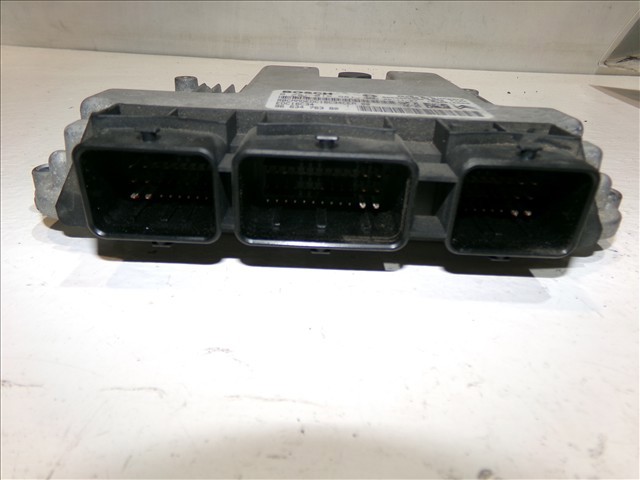 0281012981 PEUGEOT ECU  en stock Córdoba