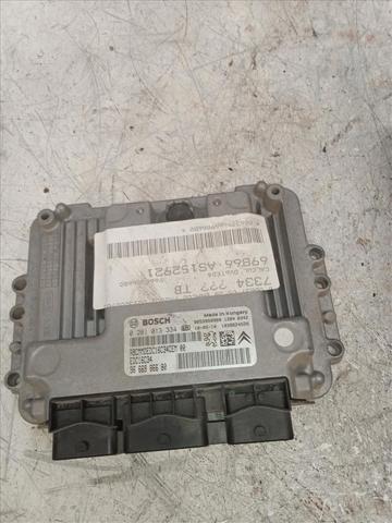 PEUGEOT 0281013334 ECU  en stock Salamanca