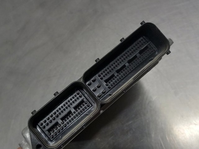 VAG 0281018510 Unidad de control del motor (ECU)  disponible España