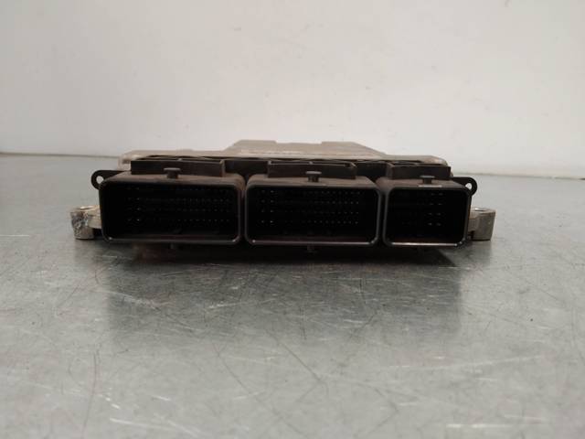 0281030899 RENAULT ECU comprar Bilbao