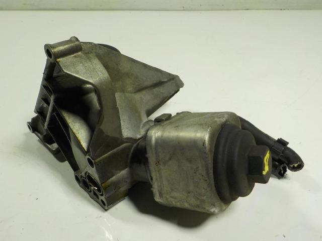 028117021E VAG Radiador de aceite debajo del filtro  en stock Gandía