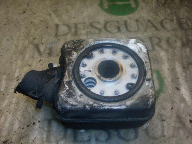 028117021E VAG Radiador de aceite debajo del filtro  comprar en Oviedo